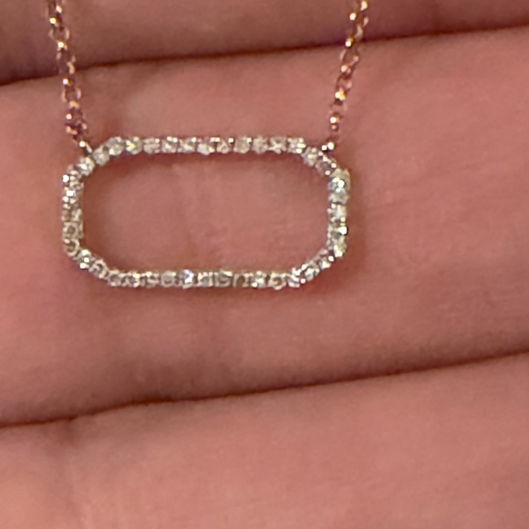 Elegant Gold Diamond Necklace - Picture 2 of 5